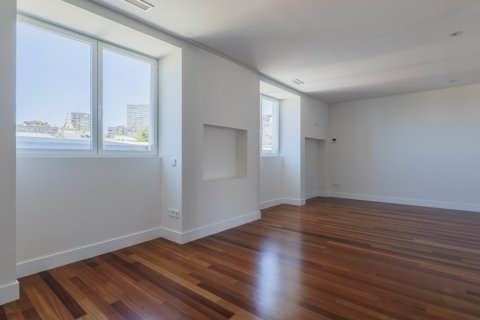 Villa for sale Madrid, Spain 7 bedrooms, 653 sq.m. No. 121792 - photo 14