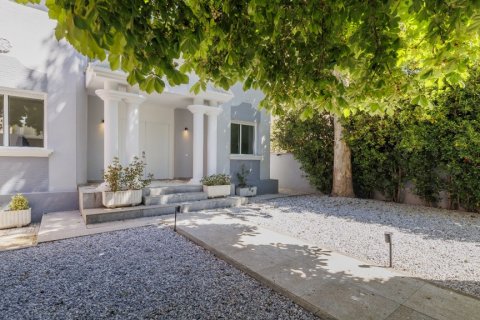 Villa for sale Madrid, Spain 7 bedrooms, 653 sq.m. No. 121792 - photo 1