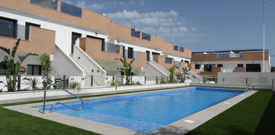 Бунгало в Пилар де ла Орадада, Аликанте, Испания 2 спальни, 86м2 №123451