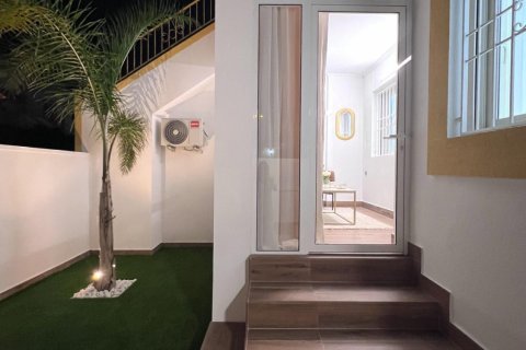 Bungalow zum Verkauf Torrevieja, Alicante, Spanien 3 Schlafzimmer, 70 m2 Nr. 131760 - Foto 3