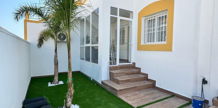 Bungalow Torrevieja, Alicante, Spanien 3 Schlafzimmer, 70 m2 Nr. 131760