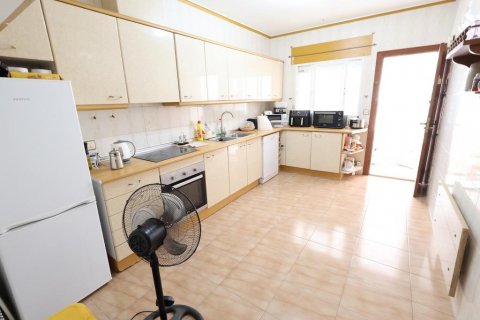 Villa till salu Torrevieja, Alicante, Spanien 3 sovrum, 188 kvm. Nr. 131534 - foto 21