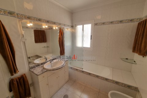 Apartment for sale Los Alcazares, Murcia, Spain 3 bedrooms,  No. 128756 - photo 19