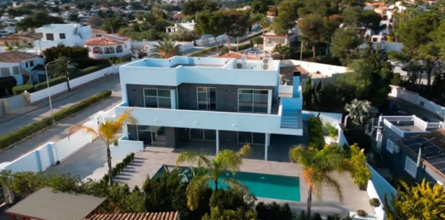 Villa Moraira, Alicante, Spanien 6 Schlafzimmer, 547 m2 Nr. 122724