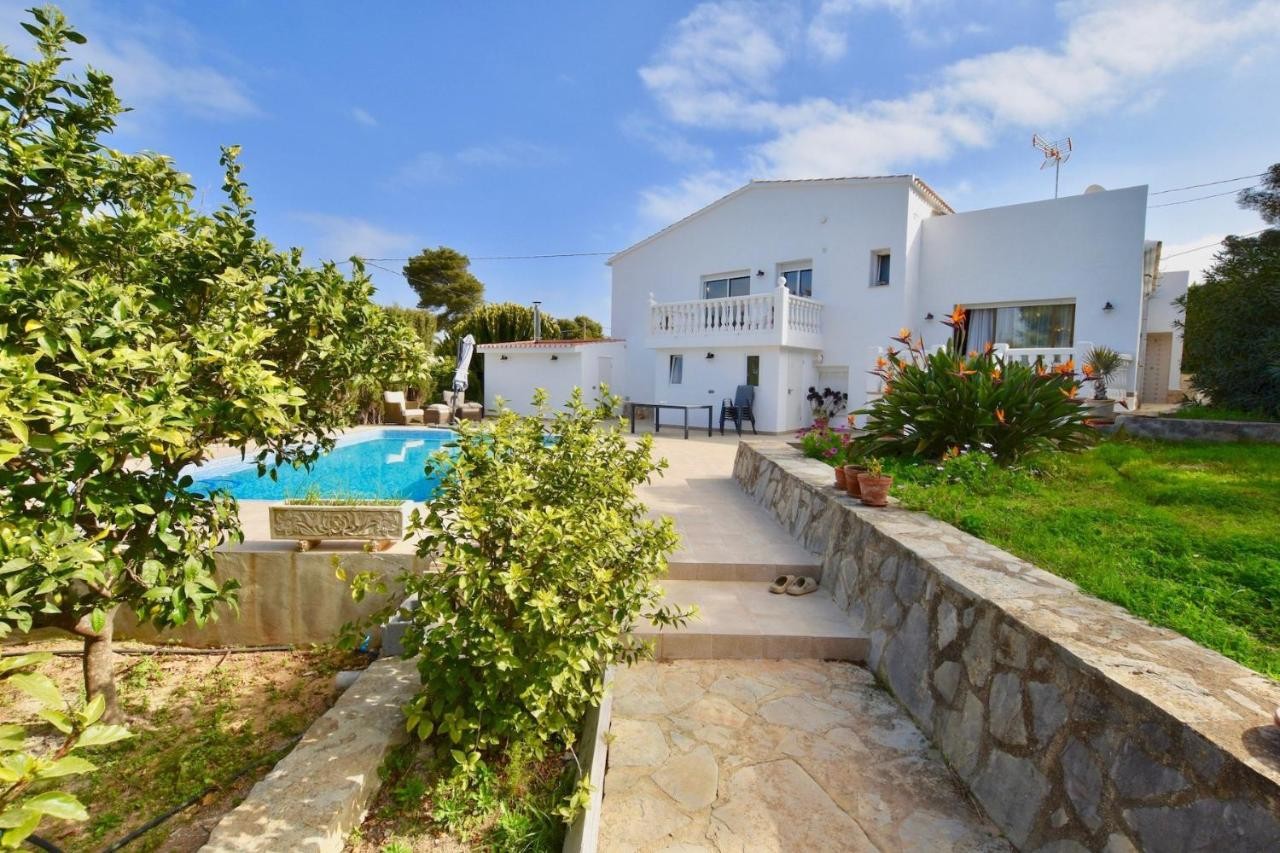 Villa in Javea, Alicante, Spain 5 bedrooms, 350 sq.m. No. 122723