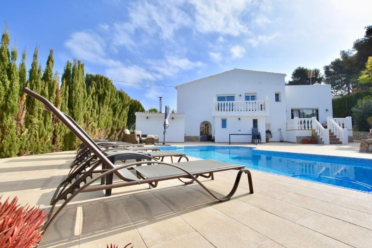 Villa in Javea, Alicante, Spain 5 bedrooms, 350 sq.m. No. 122723