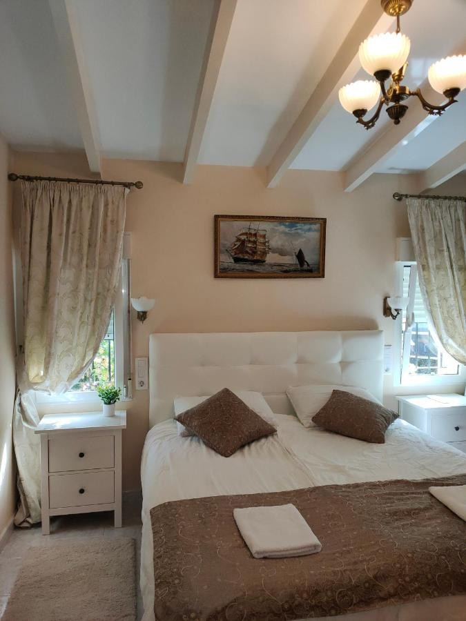 Villa in Javea, Alicante, Spain 5 bedrooms, 350 sq.m. No. 122723