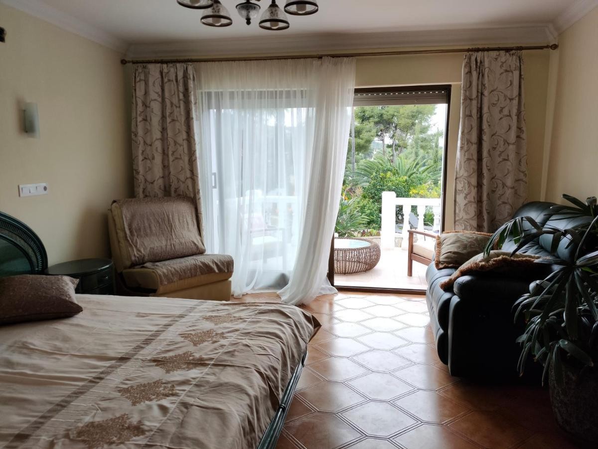 Villa in Javea, Alicante, Spain 5 bedrooms, 350 sq.m. No. 122723