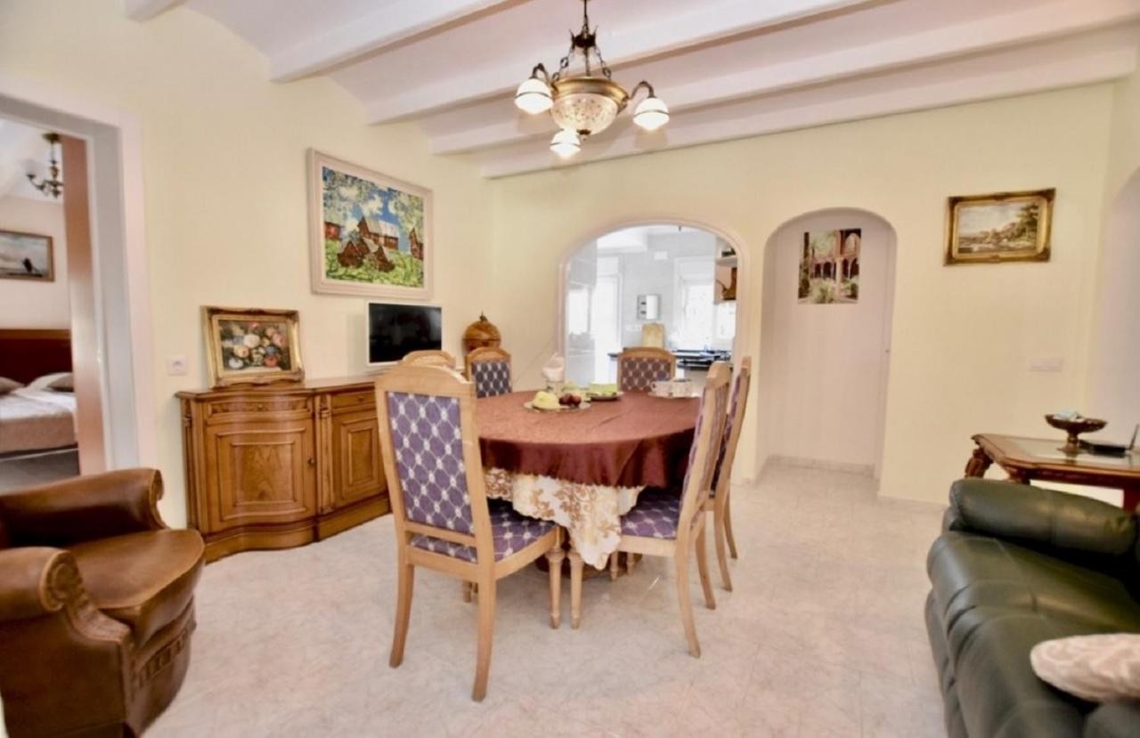 Villa in Javea, Alicante, Spain 5 bedrooms, 350 sq.m. No. 122723