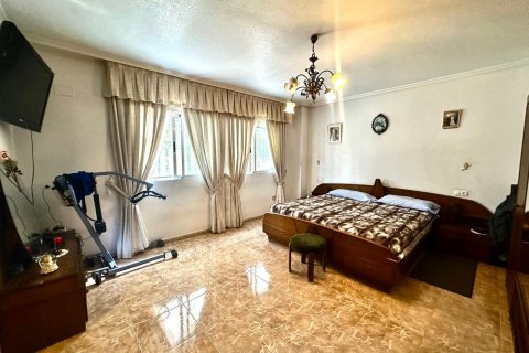 Apartament Torrevieja, Alicante, Hiszpania 3 sypialnie, 140 mkw. nr 125658 – zdjęcie 17