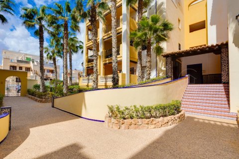 Apartment for sale Torrevieja, Alicante, Spain 2 bedrooms, 60 sq.m. No. 129631 - photo 2