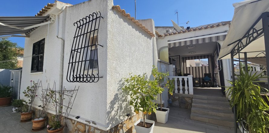 Villa Alicante, Spanien 3 Schlafzimmer, 90 m2 Nr. 129628