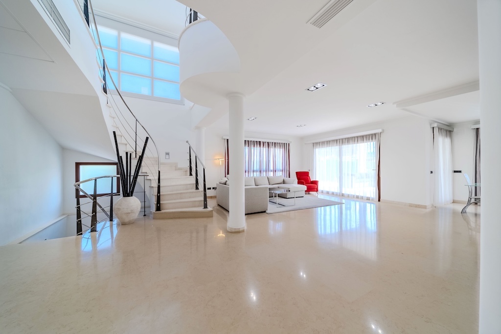 Villa en Cabo Roig, Alicante, España 5 dormitorios, 477 m2 No. 128304