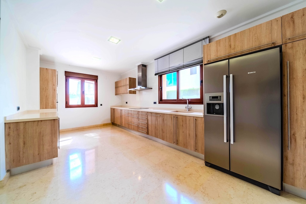 Villa en Cabo Roig, Alicante, España 5 dormitorios, 477 m2 No. 128304