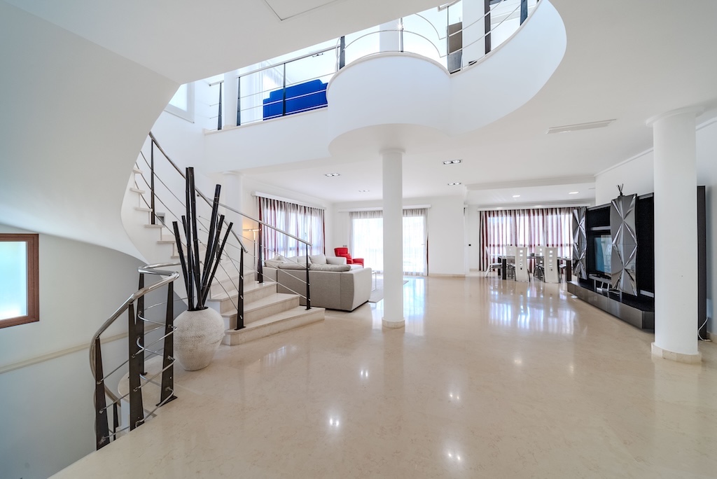 Villa en Cabo Roig, Alicante, España 5 dormitorios, 477 m2 No. 128304