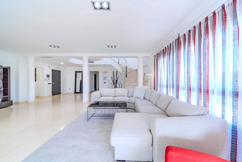 Villa en Cabo Roig, Alicante, España 5 dormitorios, 477 m2 No. 128304
