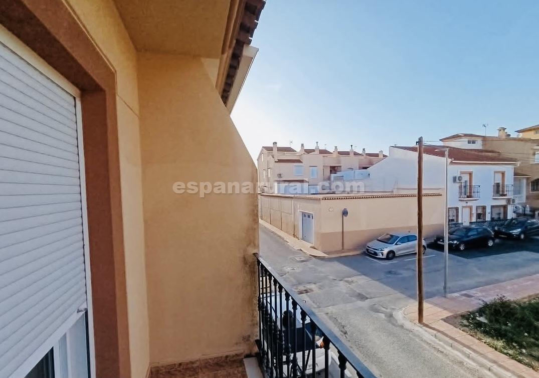 Radhus i Albox, Almeria, Spanien 5 sovrum, 126 kvm. Nr. 128611