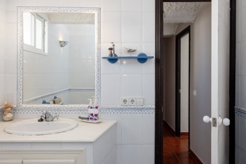 Продажа таухауса в Баия Дорада, Малага, Испания 3 спальни, 147м2 №120308 - фото 26