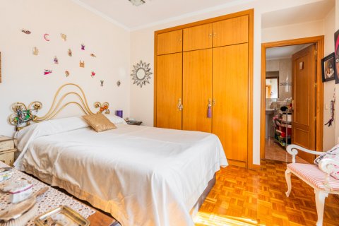 Продажа пентхауса в Мадрид, Испания 2 спальни, 97м2 №121544 - фото 15