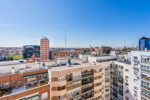 Продажа пентхауса в Мадрид, Испания 2 спальни, 97м2 №121544 - фото 28