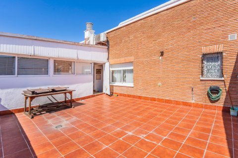 Продажа пентхауса в Мадрид, Испания 2 спальни, 97м2 №121544 - фото 26