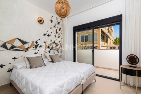 Продажа квартиры в Бенихофар, Аликанте, Испания 3 спальни, 72м2 №121118 - фото 28