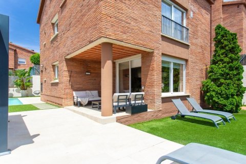 Продажа виллы Эль Масноу, Барселона, Испания 4 спальни, 400м2 №132828 - фото 2