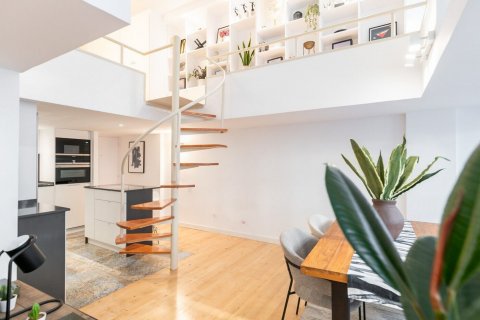 Продажа дуплекса Барселона, Испания 2 спальни, 85м2 №132834 - фото 7