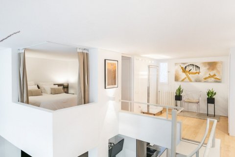 Продажа дуплекса Барселона, Испания 2 спальни, 85м2 №132834 - фото 13