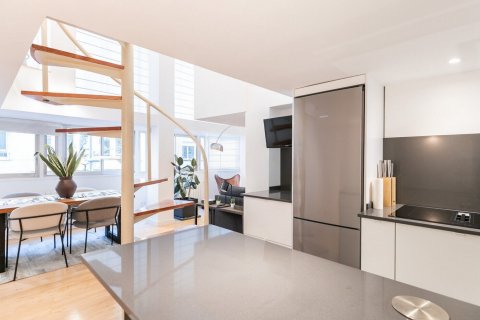 Продажа дуплекса Барселона, Испания 2 спальни, 85м2 №132834 - фото 11