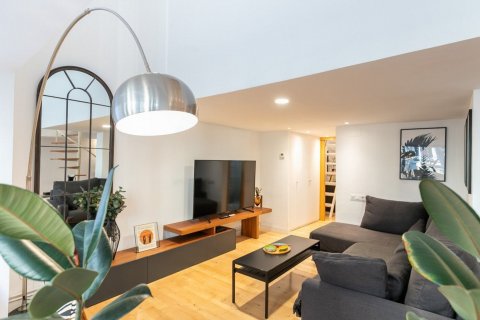 Продажа дуплекса Барселона, Испания 2 спальни, 85м2 №132834 - фото 4