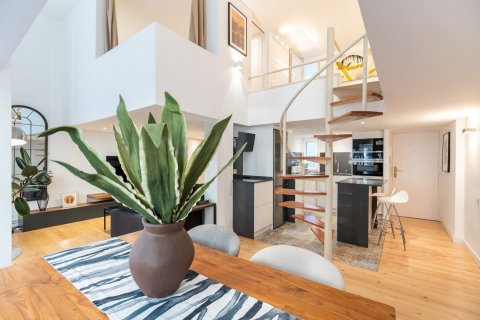 Продажа дуплекса Барселона, Испания 2 спальни, 85м2 №132834 - фото 6