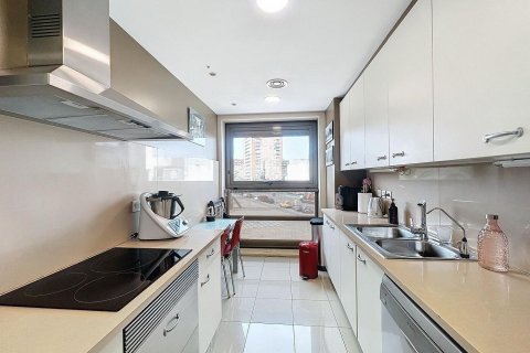 Продажа квартиры Барселона, Испания 3 спальни, 113м2 №132830 - фото 8