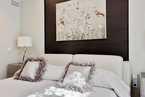 Продажа виллы Кастельдефельс, Барселона, Испания 4 спальни, 500м2 №132833 - фото 12