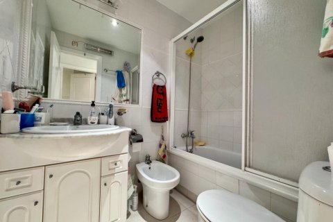Apartamento en venta Guardamar del Segura, Alicante, España 2 dormitorios, 72 m2 No. 122588 - foto 9