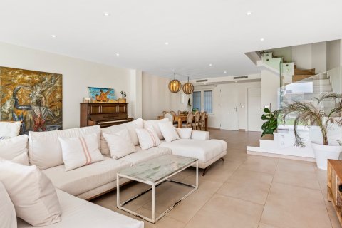 Duplex for sale San Juan, Alicante, Spain 3 bedrooms, 218 sq.m. No. 122590 - photo 2