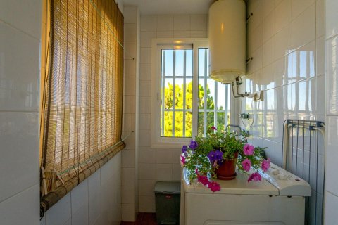 Huoneisto myytävänä Dehesa De Campoamor, Alicante, Espanja, 3 makuuhuonetta, 107 m2 No. 125738 - kuva 9