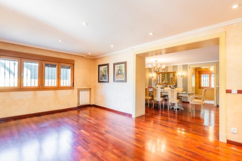 Villa à vendre Pozuelo de Alarcon, Madrid, Espagne, 4 chambres, 318 m2 No. 121655 - photo 7
