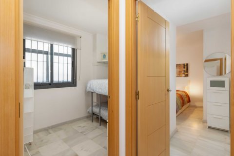 Apartment for sale Fuengirola, Malaga, Spain 2 bedrooms, 64 sq.m. No. 121649 - photo 17