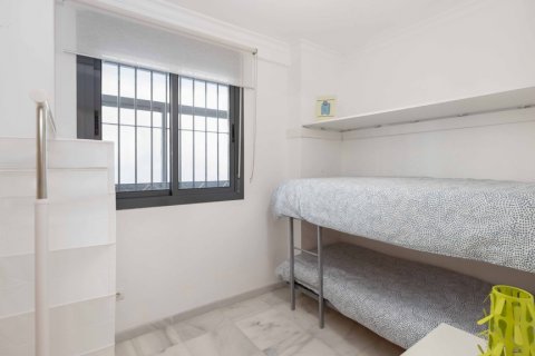 Apartment for sale Fuengirola, Malaga, Spain 2 bedrooms, 64 sq.m. No. 121649 - photo 18