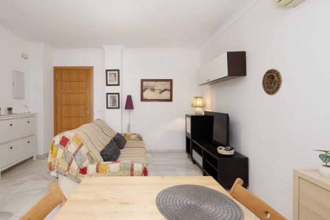 Apartment for sale Fuengirola, Malaga, Spain 2 bedrooms, 64 sq.m. No. 121649 - photo 1