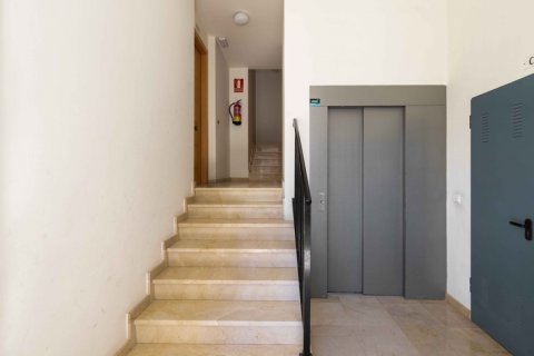 Apartment for sale Fuengirola, Malaga, Spain 2 bedrooms, 64 sq.m. No. 121649 - photo 28