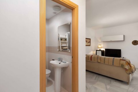 Apartment for sale Fuengirola, Malaga, Spain 2 bedrooms, 64 sq.m. No. 121649 - photo 19