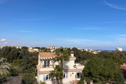 Villa for sale Alicante, Spain 5 bedrooms, 220 sq.m. No. 125744 - photo 2