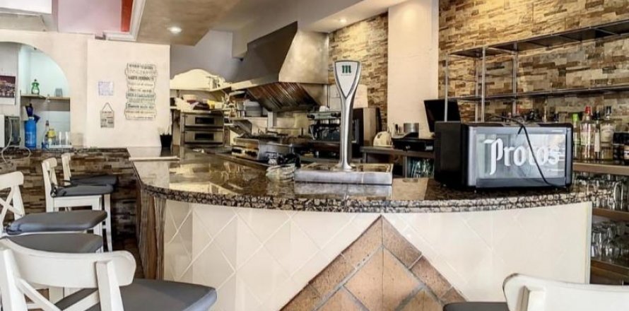 Komerciāls īpašums Santa Ponsa, Mallorca, Spānijā 80 m2 Nr. 130541