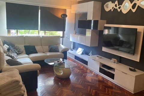 Apartment for sale Madrid, Spain 3 bedrooms, 97 sq.m. No. 122365 - photo 3