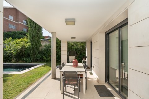 Продажа виллы в Мадрид, Испания 6 спален, 458м2 №122368 - фото 28