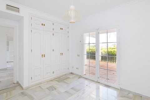 Rindu māja pārdošanā Estepona, Malaga, Spānijā 3 istabas, 197 m2 Nr. 122369 - attēls 25