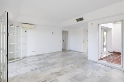 Rindu māja pārdošanā Estepona, Malaga, Spānijā 3 istabas, 197 m2 Nr. 122369 - attēls 8