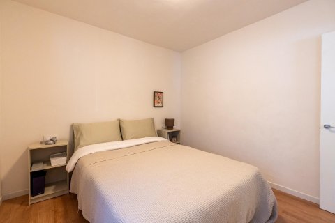 Land plot for sale Madrid, Spain 1 bedroom, 70 sq.m. No. 130575 - photo 7